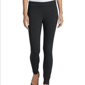 Eddie Bauer Size 4 Skinny Pant/Leggings. With tags